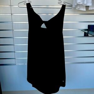 Tavi, Breezy tank, open back, longer to cover seat